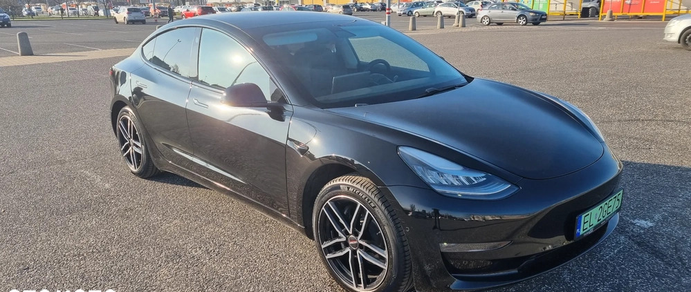 Tesla Model 3 cena 90000 przebieg: 83400, rok produkcji 2019 z Łódź małe 667